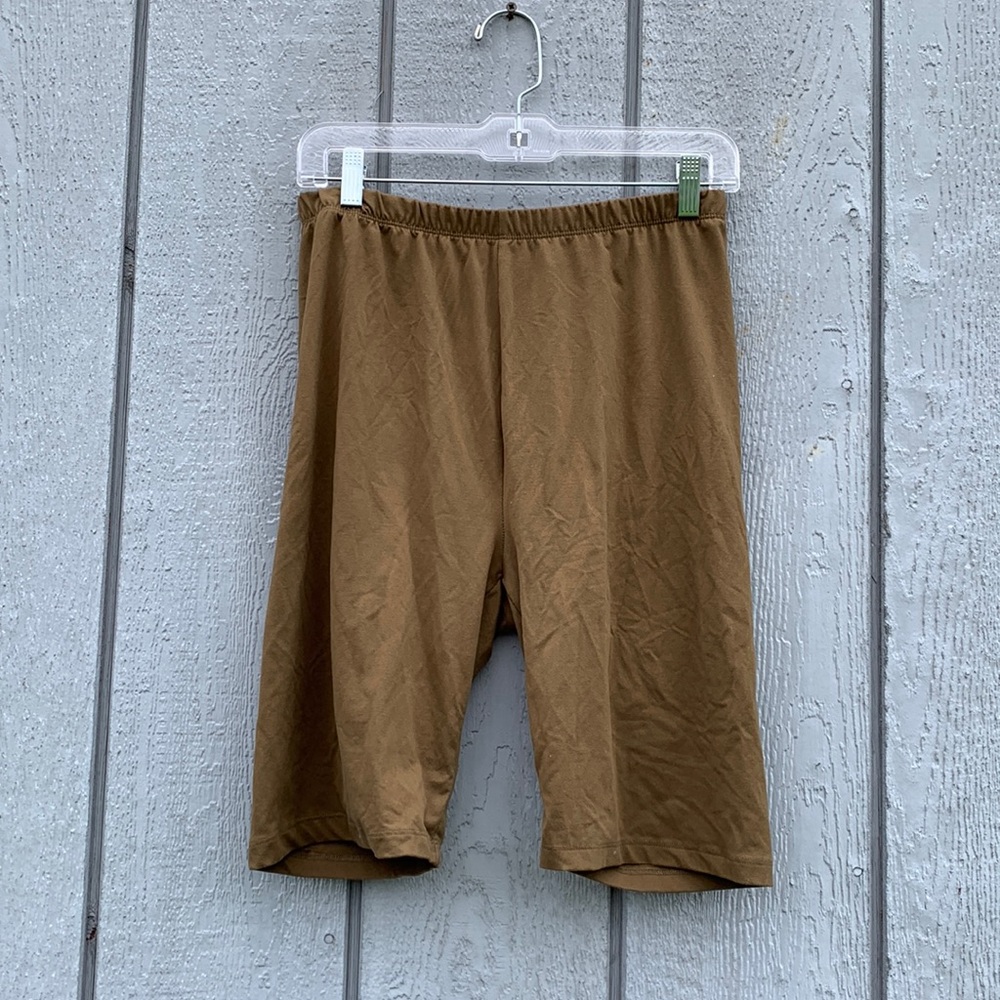 Big Bottom Behavior Biker Shorts Olive